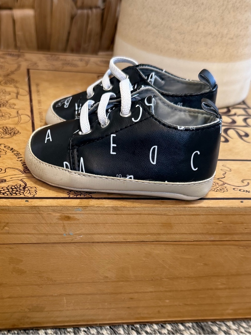 Carter's Infant Boys Black Alphabet Bear Pre-Walk Crib Shoes Rae Dunn Style 0-3M